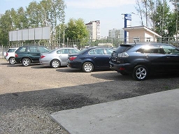 Стоянка автосалона 43 миля (край к забору)